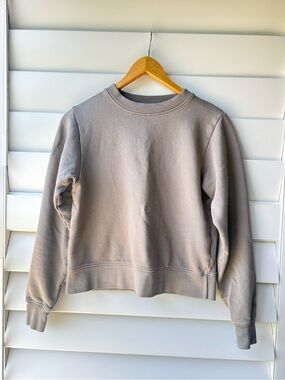 MATE the Label Women's Crewneck Sweatshirt in Light green Taupe